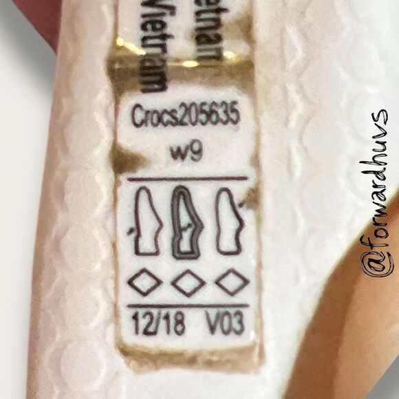 Crocs Kadee II Seasonal Graphic Flip – Flamingo/Barely Pink – Size 9 - Picture 7 of 8